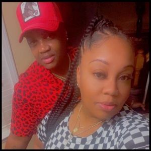 Meet your Posher, Nika